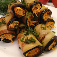 Рулетики из баклажанов фаршированные пикантной мор