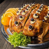 Курица фаршированная блинами и фаршем